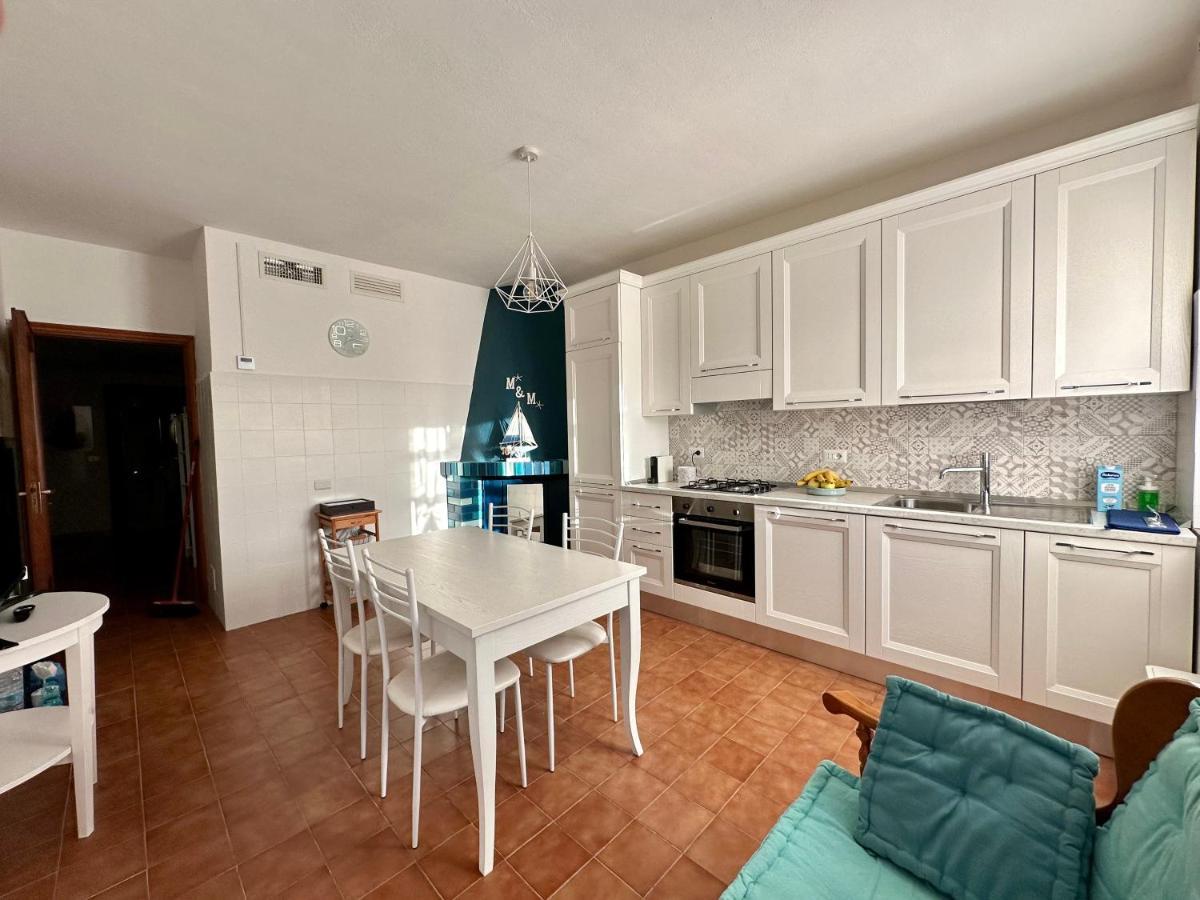Residenza M.E.M. La Maddalena Appartement La Maddalena  Buitenkant foto