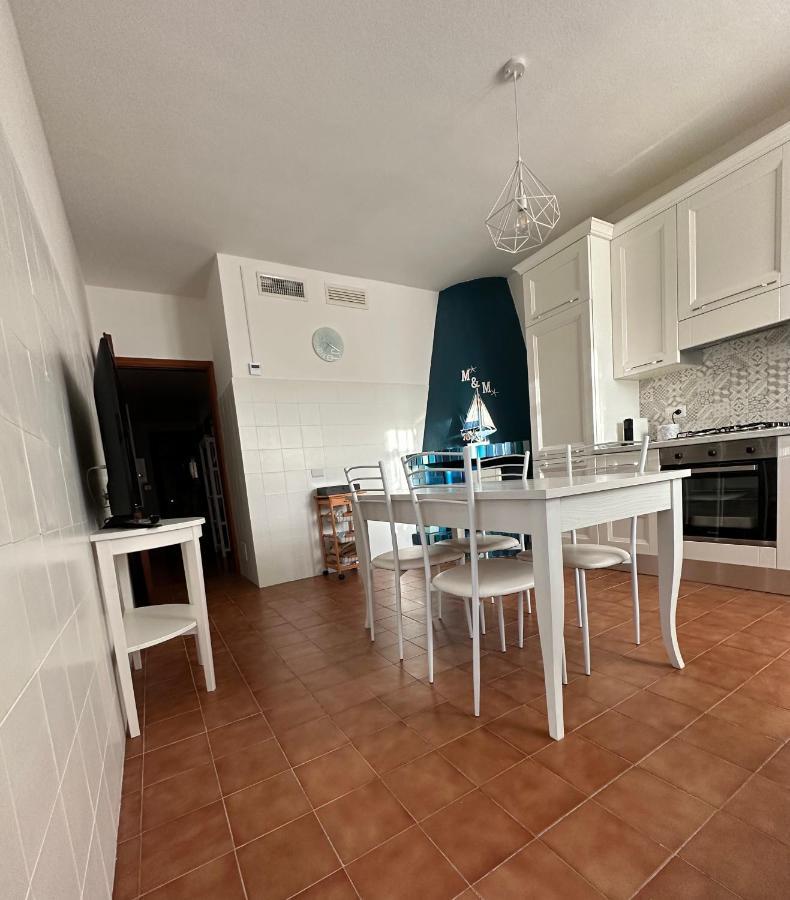 Residenza M.E.M. La Maddalena Appartement La Maddalena  Buitenkant foto