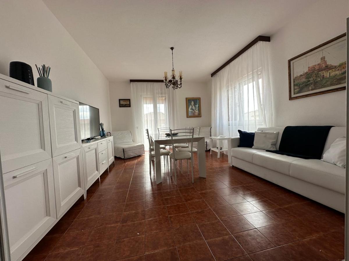 Residenza M.E.M. La Maddalena Appartement La Maddalena  Buitenkant foto