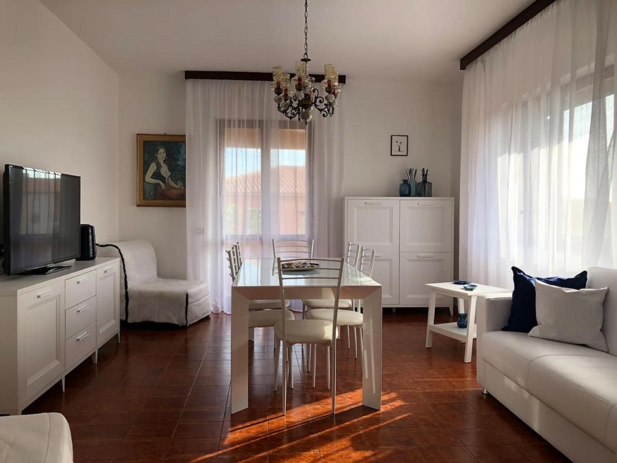 Residenza M.E.M. La Maddalena Appartement La Maddalena  Buitenkant foto