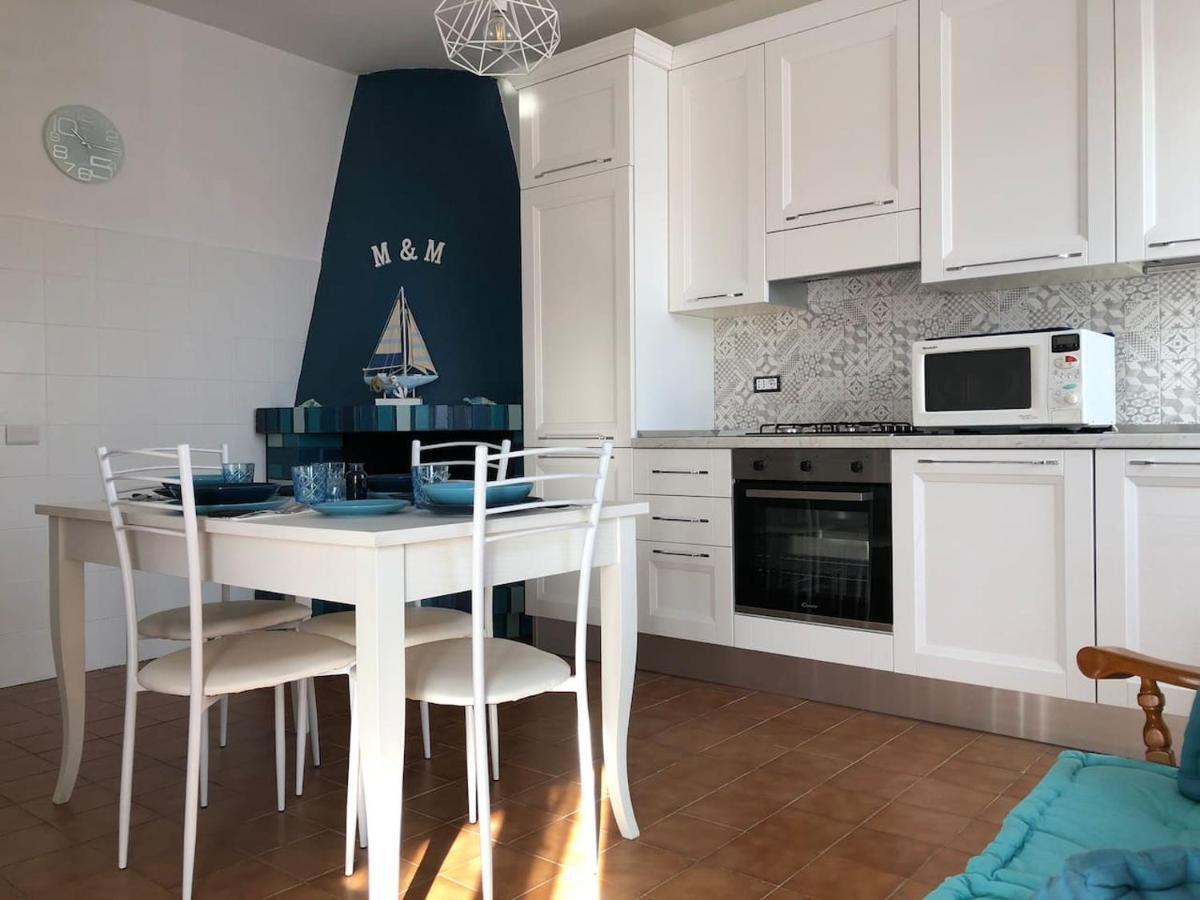 Residenza M.E.M. La Maddalena Appartement La Maddalena  Buitenkant foto