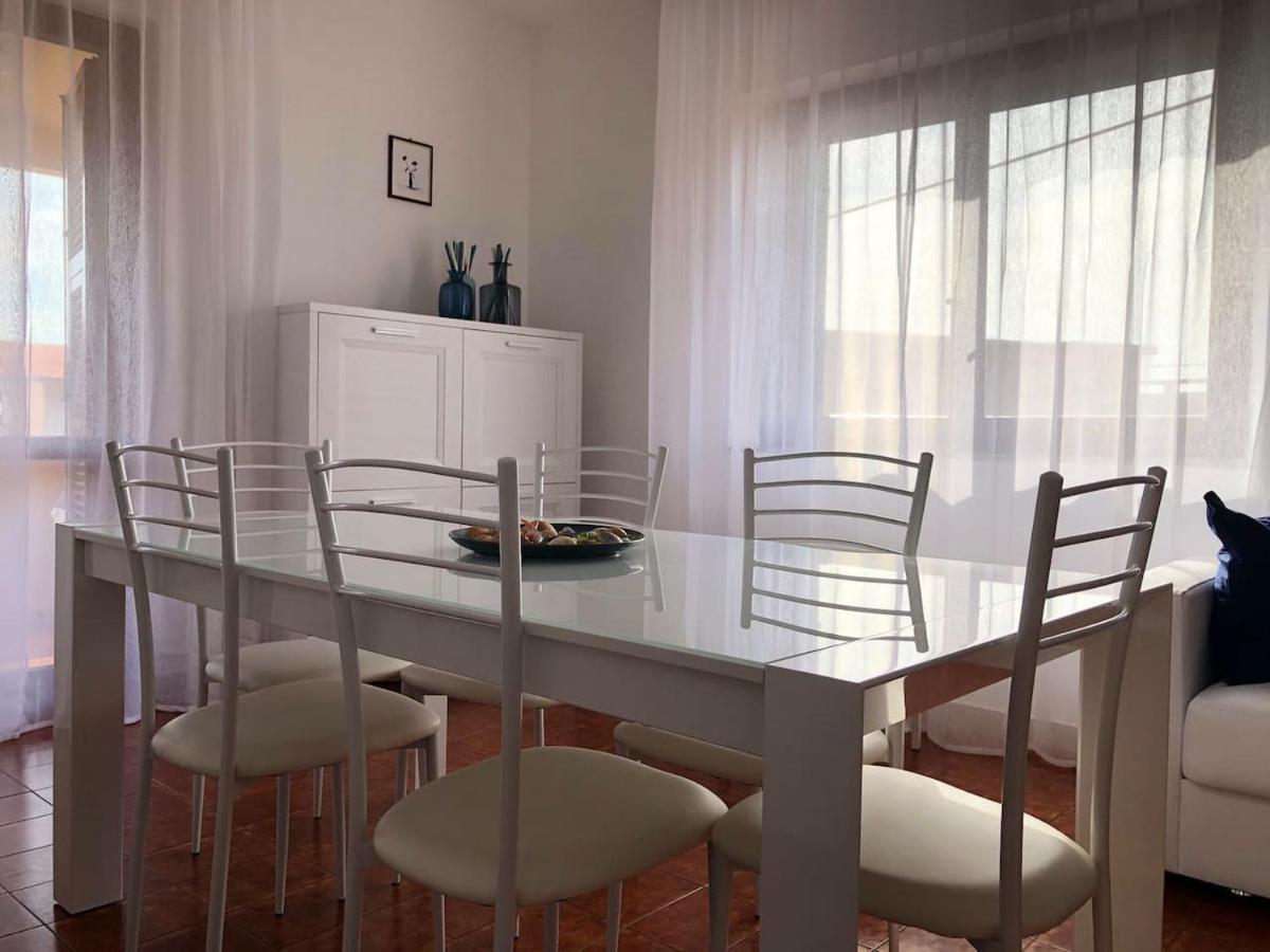 Residenza M.E.M. La Maddalena Appartement La Maddalena  Buitenkant foto