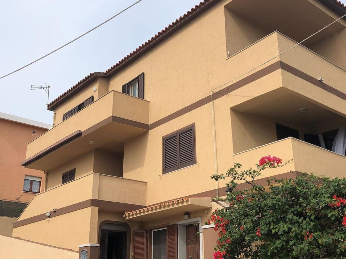 Residenza M.E.M. La Maddalena Appartement La Maddalena  Buitenkant foto